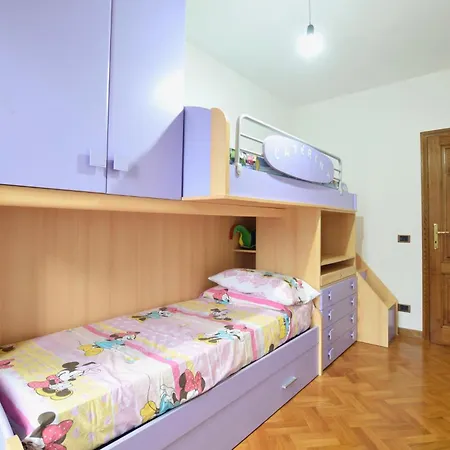 Apartment 4 Bedroom Cozy In Camaiore