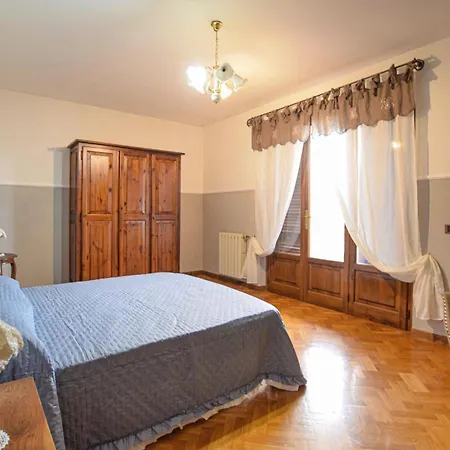 Apartment 4 Bedroom Cozy In Camaiore